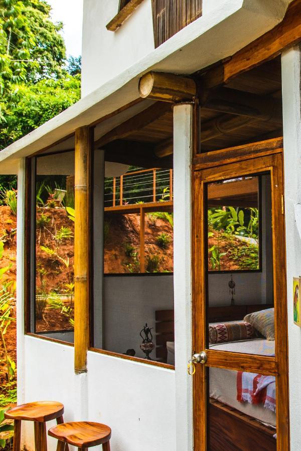 Oasis Uvita Bed and Breakfast Exteriör bild